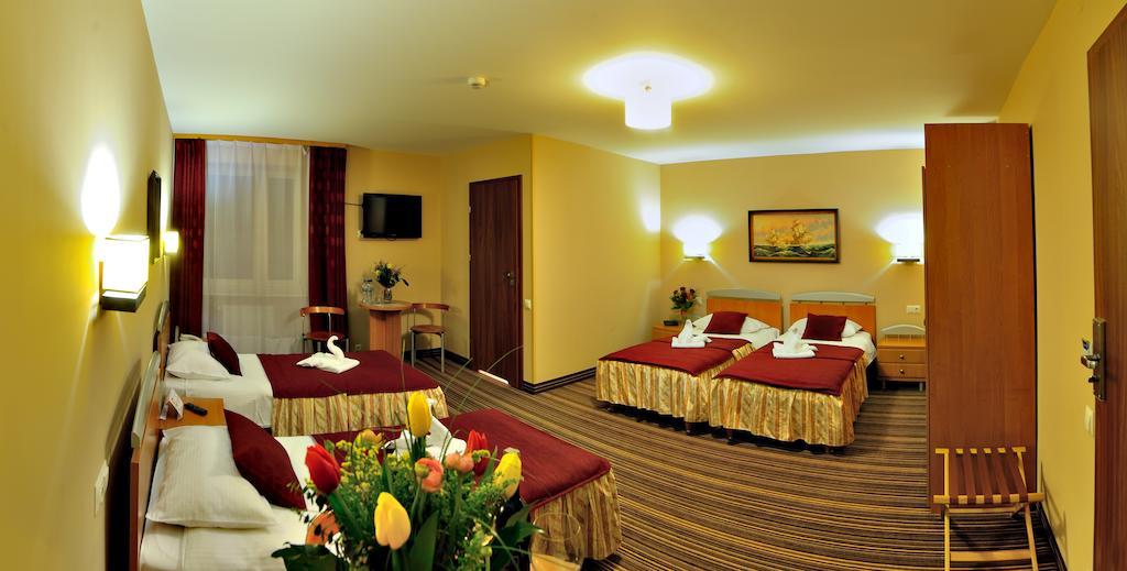 Hotel Partner Міньск-Мазовєцкі Номер фото